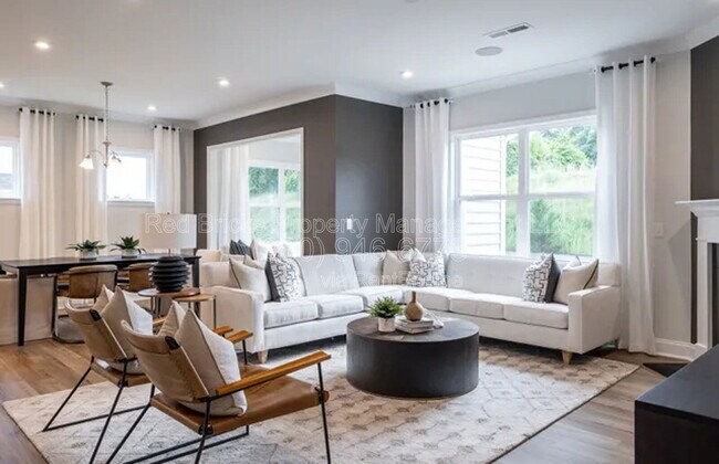 Building Photo - 19016 Yellow Birch Dr