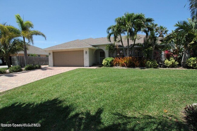 Primary Photo - 250 Atlantic Dr