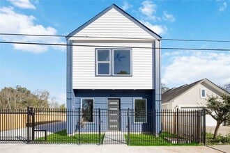 Building Photo - 4533 Bricker St