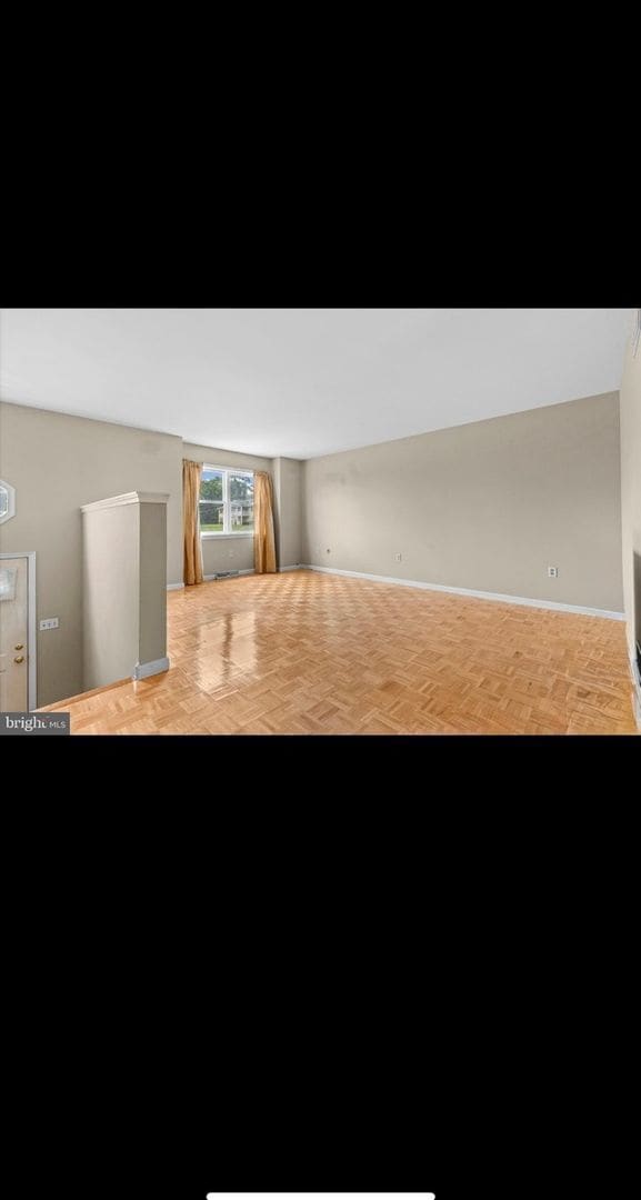 Building Photo - Spacious 3BR Townhome in Harrisburg
