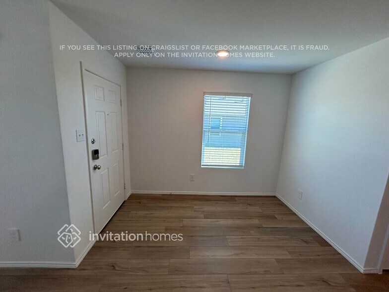 Building Photo - 3212 Crestone Dr