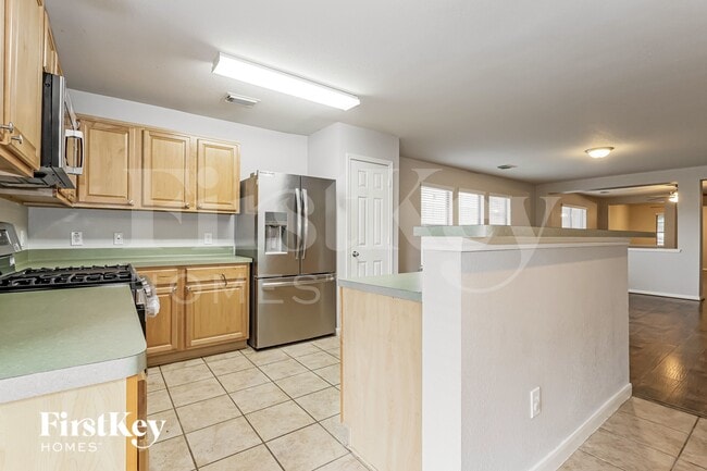 Building Photo - 29311 Legends Hill Dr