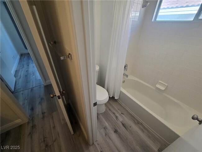 Building Photo - 9893 Canyon Peak Dr