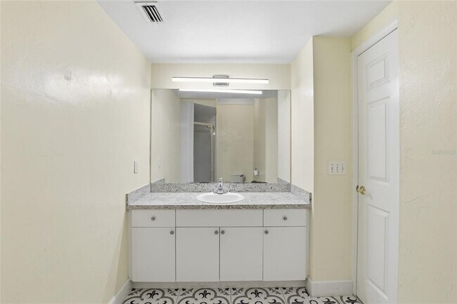 Building Photo - 510 NW 50th Blvd