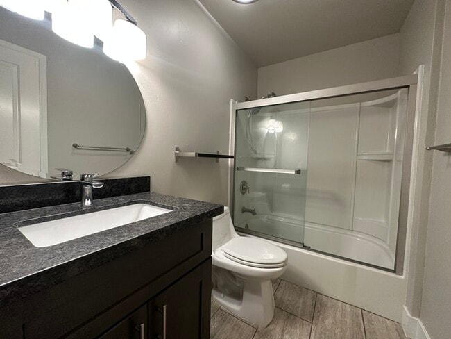 Building Photo - Beautifully Updated Condo in Citrus Heights!