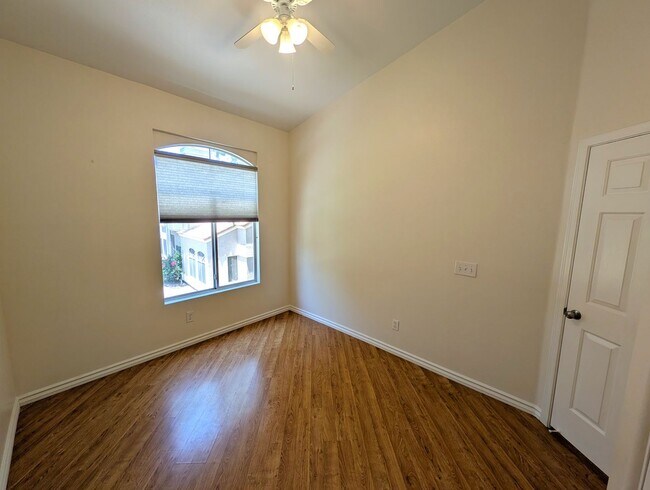 Building Photo - 3 Bedroom Townhome at Townes at Southpark ...