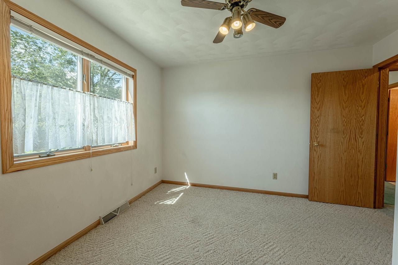 Bedroom 2 - 100 Grossenbacher Ln