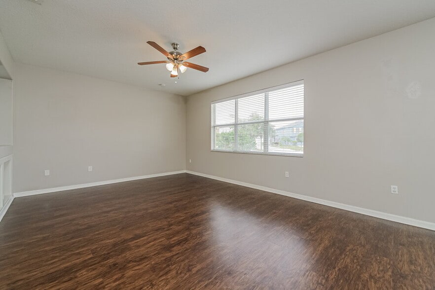 Building Photo - 2701 Amanda Kay Way