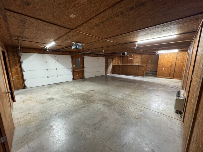 Building Photo - 7697 MO-176