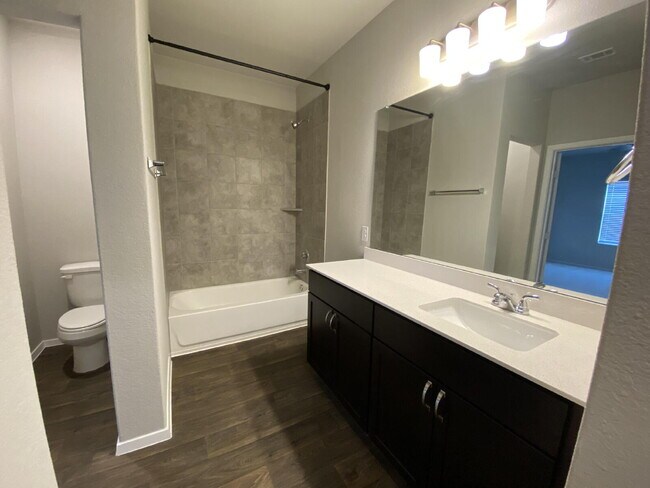 Building Photo - "Charming 2-Bed, 2-Bath Retreat with 1,327 Sq Ft of Comfort in Elgin, TX!"