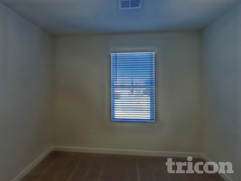 Building Photo - 521 Mountain Vw Dr