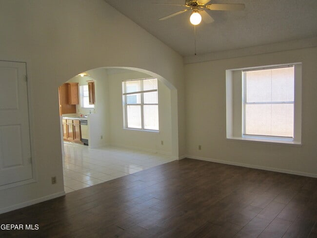 Building Photo - 11804 Kings Arms Ct