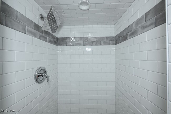 Building Photo - 19226 Winslow Rd