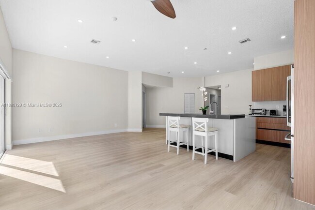 Building Photo - 11221 SW 149th Pl