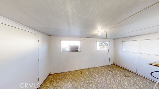Building Photo - 642 W Ave L