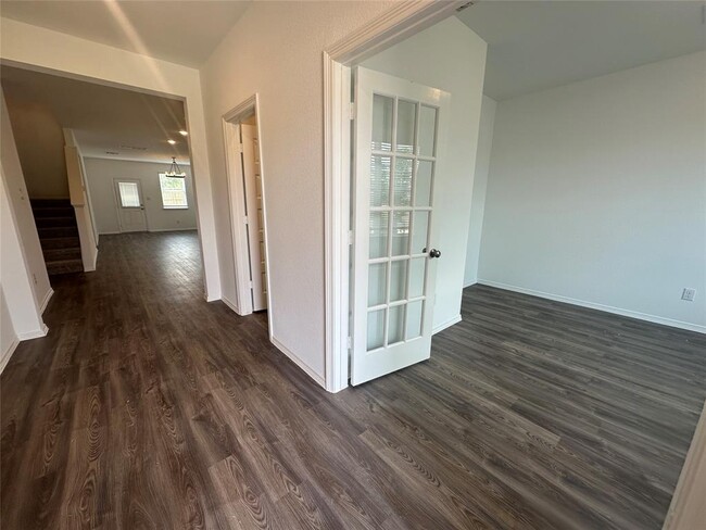 Building Photo - 25628 Microstar Wy