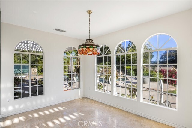 Building Photo - 1030 Calle Rey