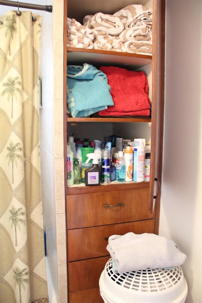 Building Photo - 545 N 800 E