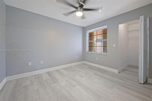 Building Photo - 1852 SW 156th Ave