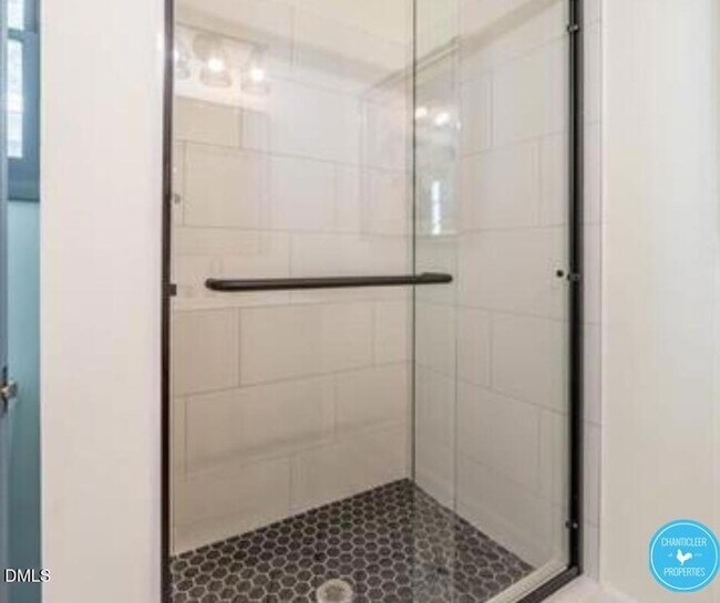 Building Photo - 2407 Mc Gehee St