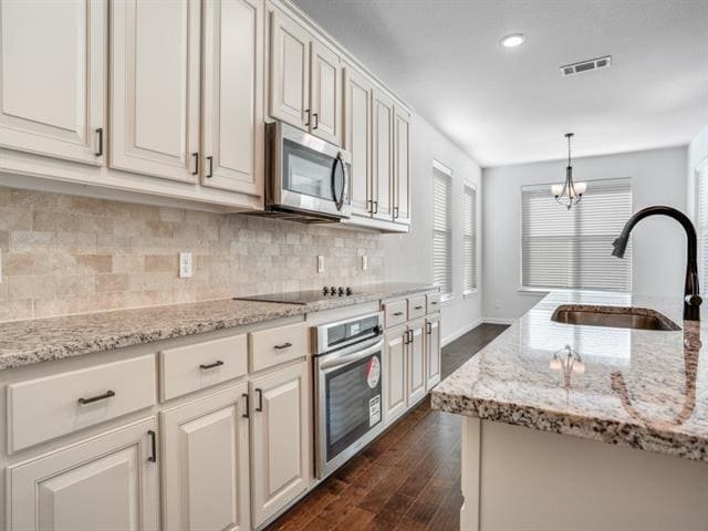 Building Photo - 3225 Greymoore Dr