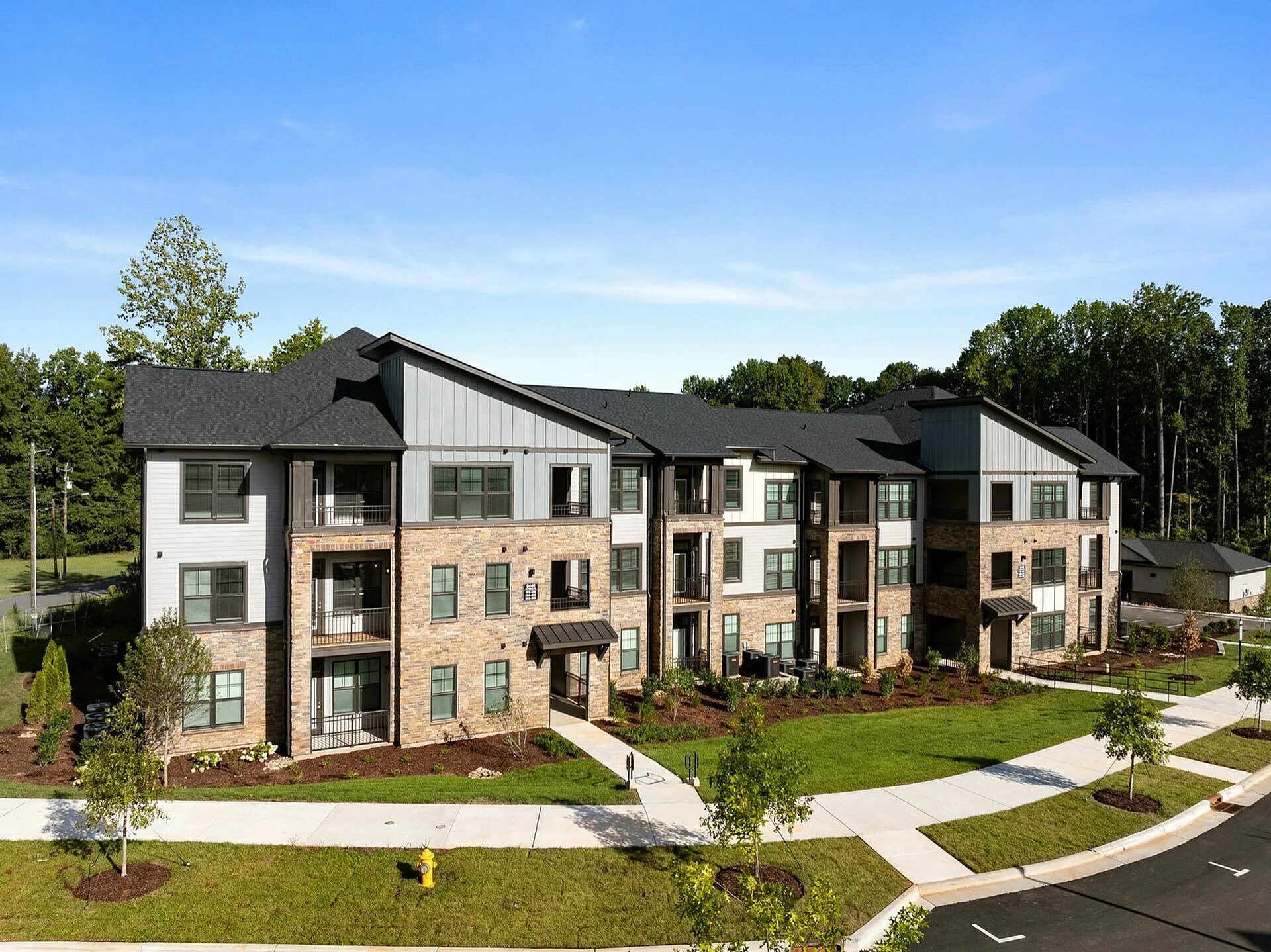 Building Photo - 5020 James Bradley Lee Wy
