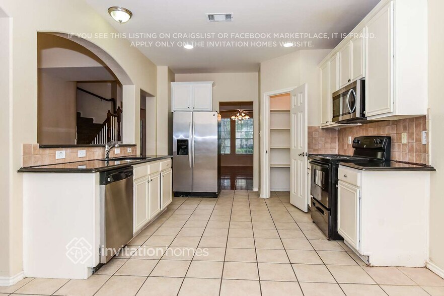 Building Photo - 6605 Driftwood Ln