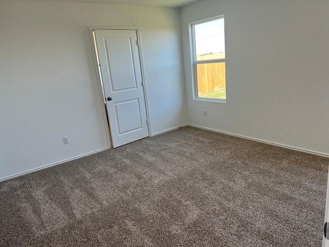Building Photo - 212 Canley Lp