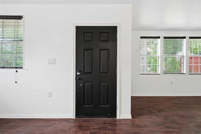 Building Photo - 7606 Williamson Creek Drive