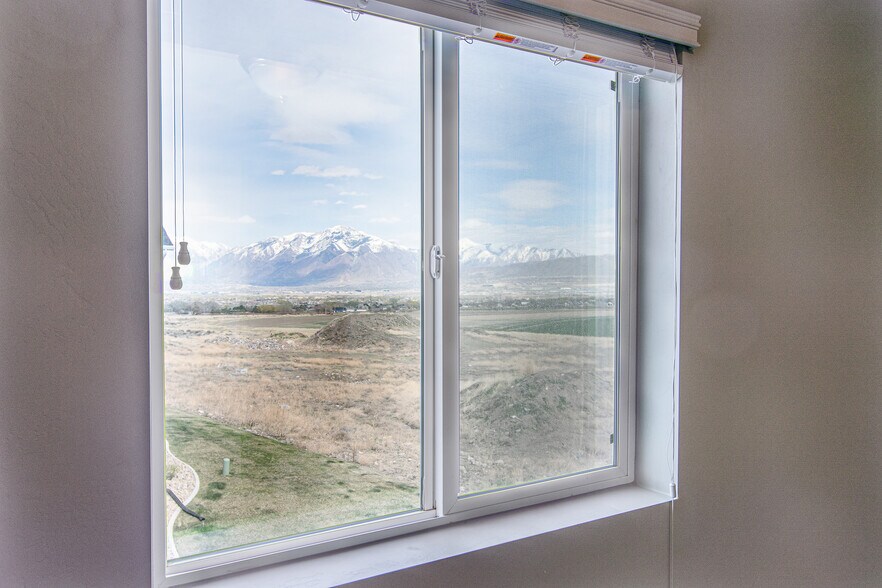 Building Photo - 4127 W Miner View Ln