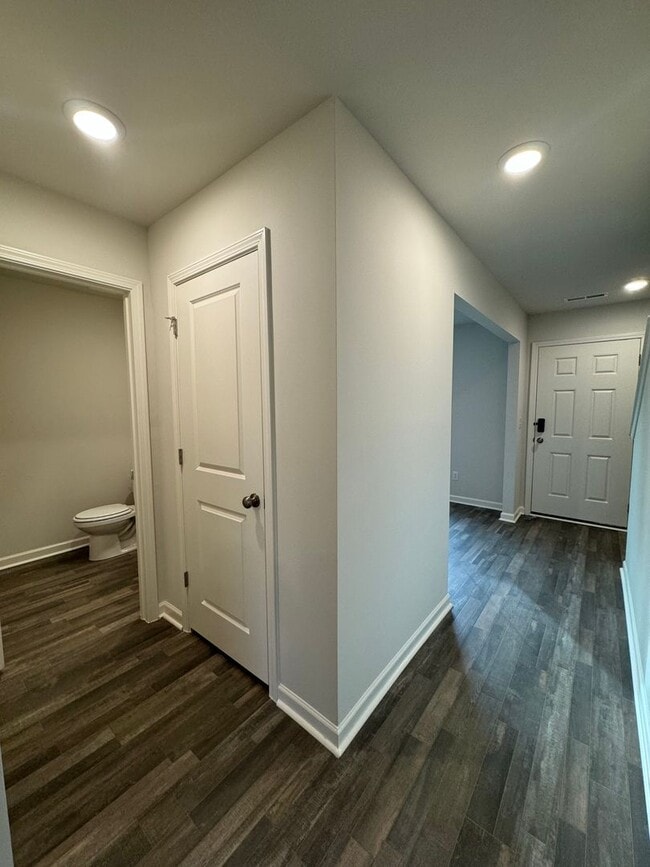Building Photo - Newer 4BR 2.5BA Home!