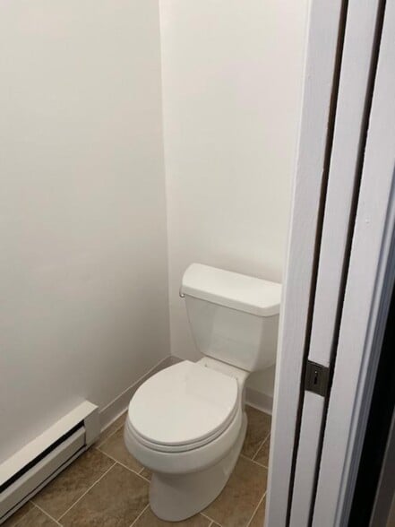 Half Bathroom - 783 East St