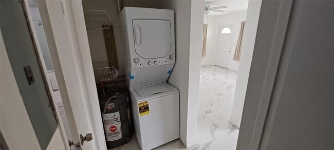 Building Photo - 602 SE 2nd Ave