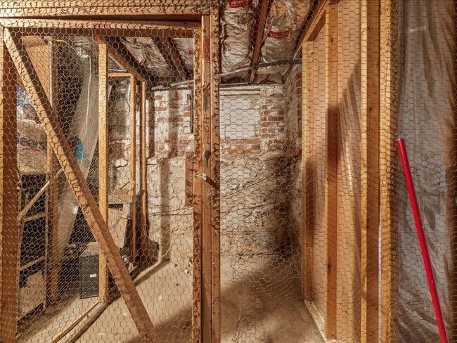 Building Photo - 1 Cypress Rd