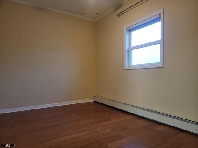 Building Photo - 26 W Price St