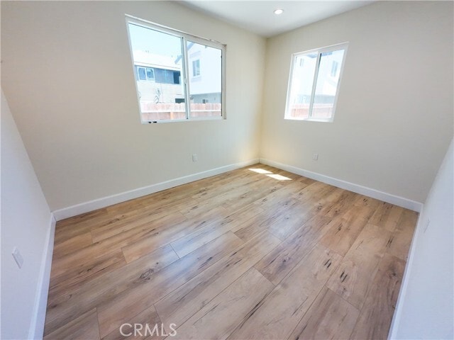 Building Photo - 614 W 84th St