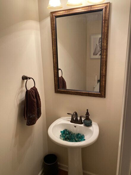 Building Photo - 1818 Caswell Pkwy