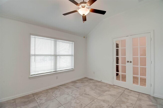 Building Photo - 2323 Green Kale Dr