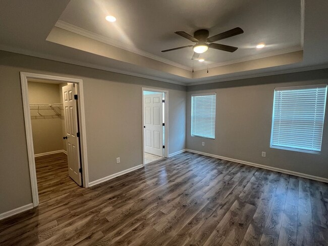 Building Photo - 102A Whispering Pines St