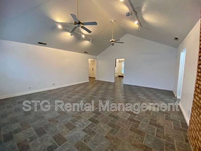 Building Photo - 1697 Stucki Dr