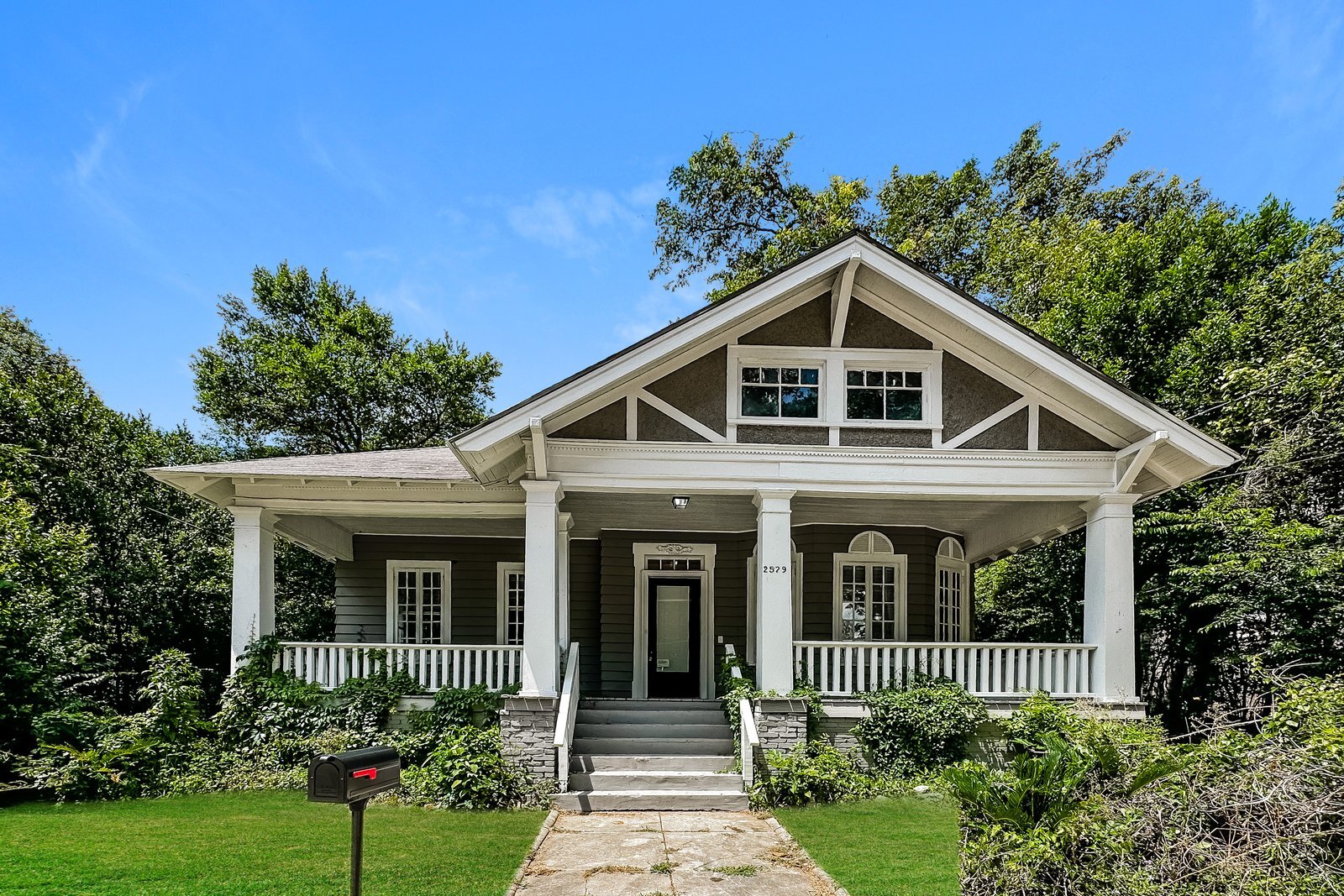 Building Photo - 2529 English Ave