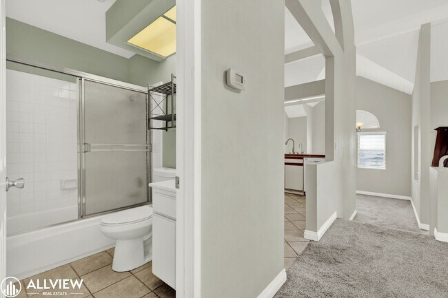 Building Photo - *MOVE IN SPECIAL $750 OFF FIRST MONTH'S RE...