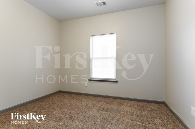 Building Photo - 866 Ivydale Ln SW