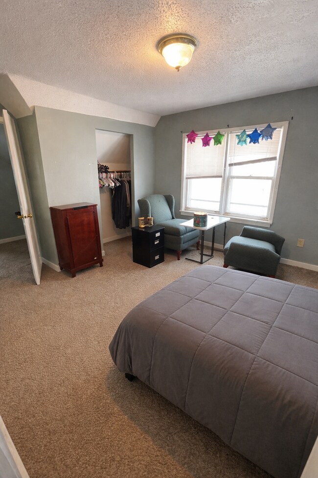 Building Photo - AVAILABLE JUNE 1ST 2026 - 4 bed, 2 bath home available! $250 Off First Months Rent!