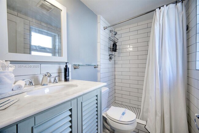 Building Photo - 1030 SW 14th Terrace