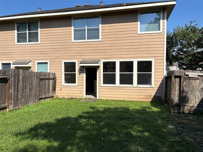 Building Photo - 25306 Calderstone Ct