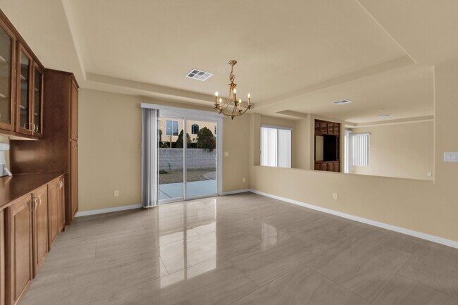 Building Photo - Beautiful 3 Bedroom Home!