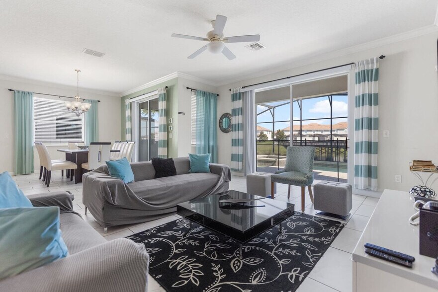 Primary Photo - 4743 Kings Castle Cir