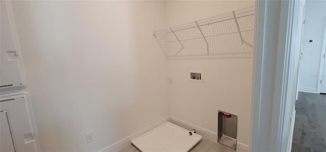 Building Photo - 14253 Kellogg Ave