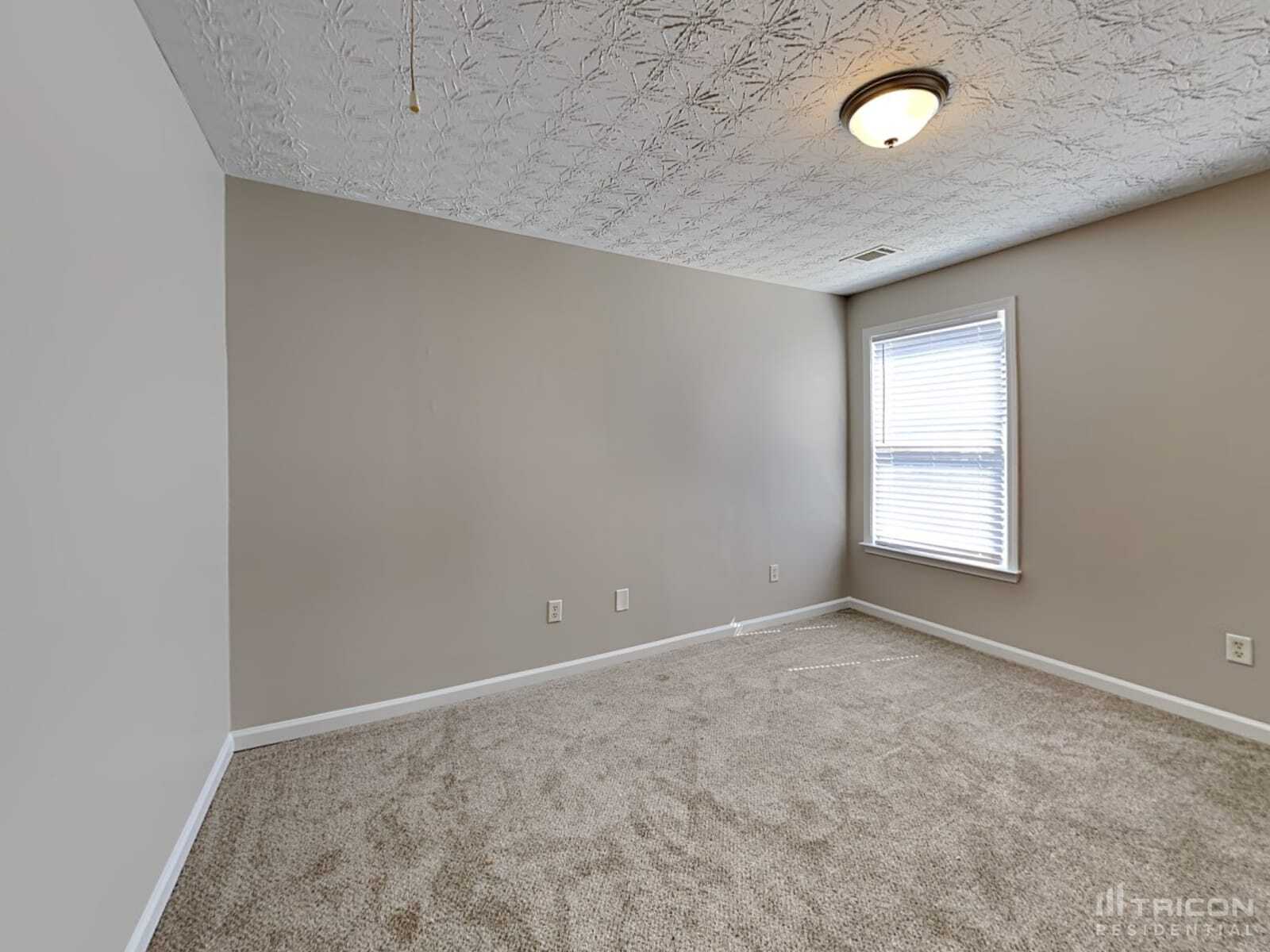 Building Photo - 3337 Coach House Ct